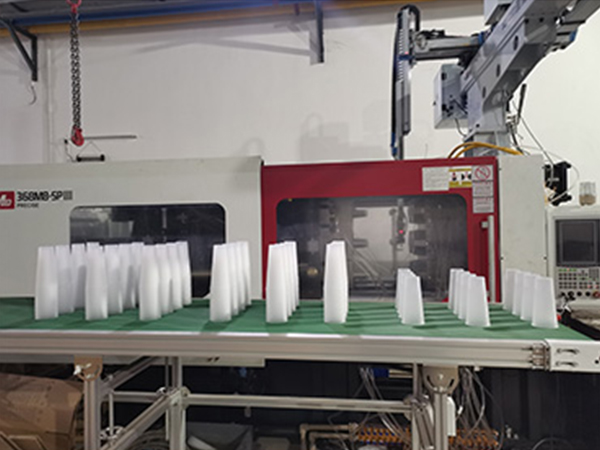 湖(hu)北塑料模具